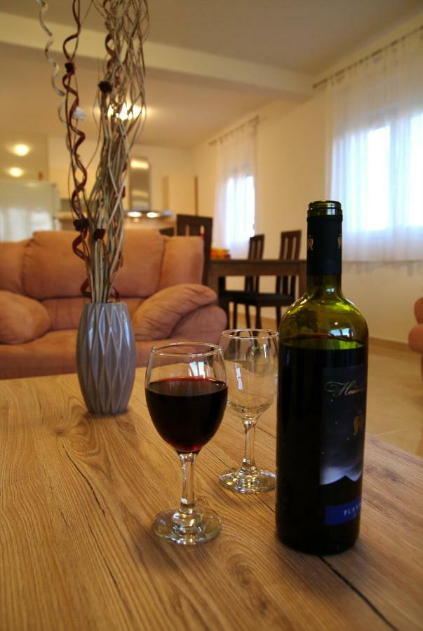 Holiday Home Luka زادار المظهر الخارجي الصورة