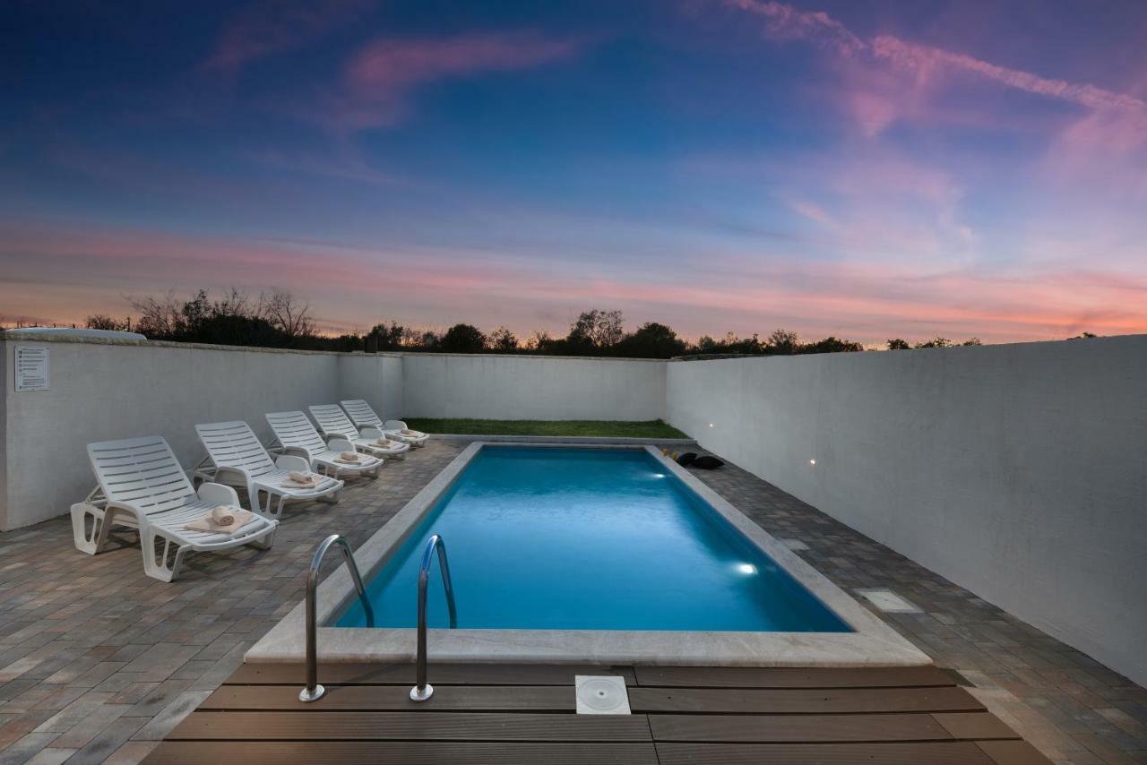 Holiday Home Luka زادار المظهر الخارجي الصورة