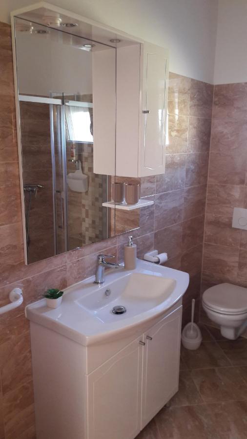 Holiday Home Luka زادار المظهر الخارجي الصورة